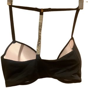 Victoria’s Secret very sexy push up bra size 32DDD